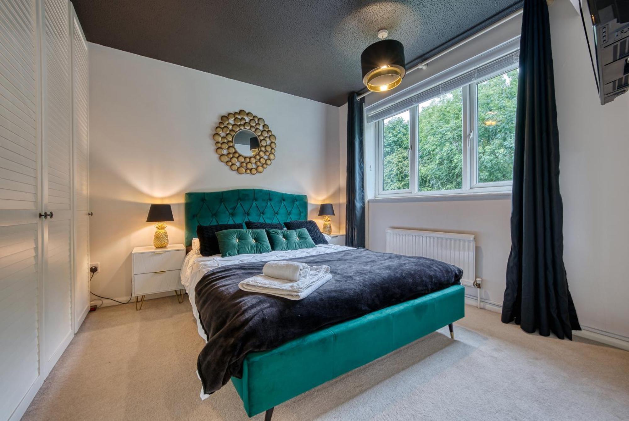 Capri 13 Sa - 3 Bed House, Close To Loughborough University & M1 Motorway, Free Wifi, Big Garden, Ample Parking- Ask For Contractor Rates! ภายนอก รูปภาพ
