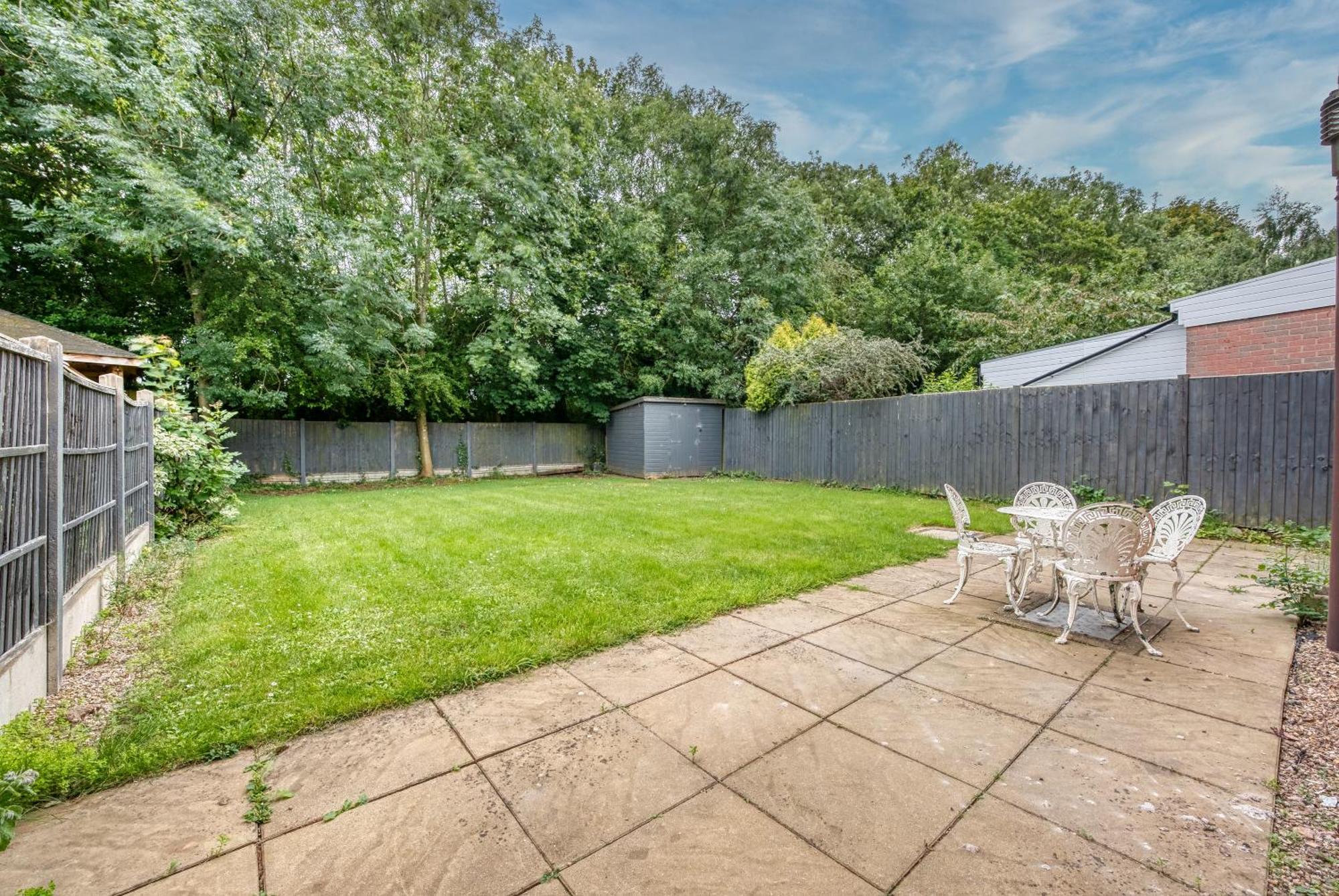 Capri 13 Sa - 3 Bed House, Close To Loughborough University & M1 Motorway, Free Wifi, Big Garden, Ample Parking- Ask For Contractor Rates! ภายนอก รูปภาพ